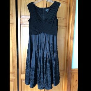 Adrianna Papell Dress Black size 14